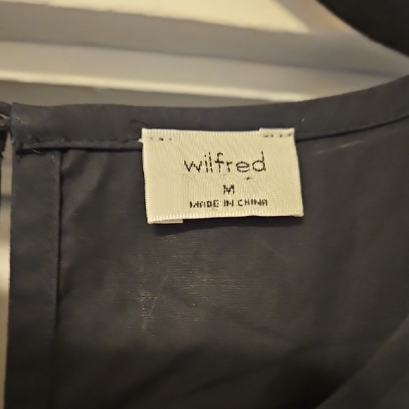 Aritzia Wilfred Black Midi Maxi Dress With Puff Sleeves - Picture 3 of 6